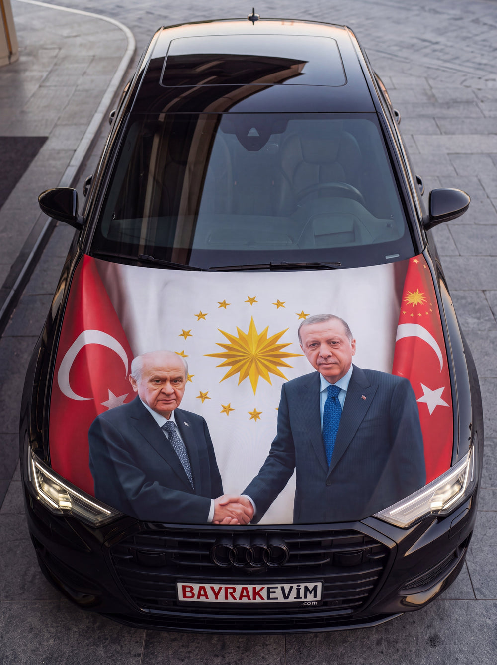 Reis Bahçeli Temalı Kaput Bayrağı
